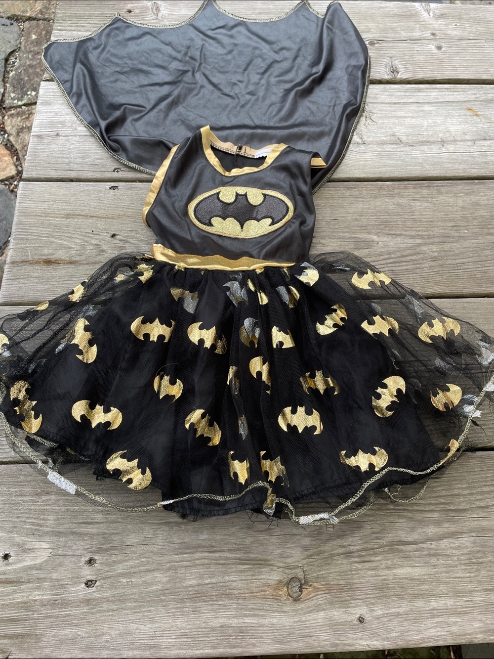 Girls Bat Girl Black and Gold Superhero Tutu Dress with Cape size: small 2-3T